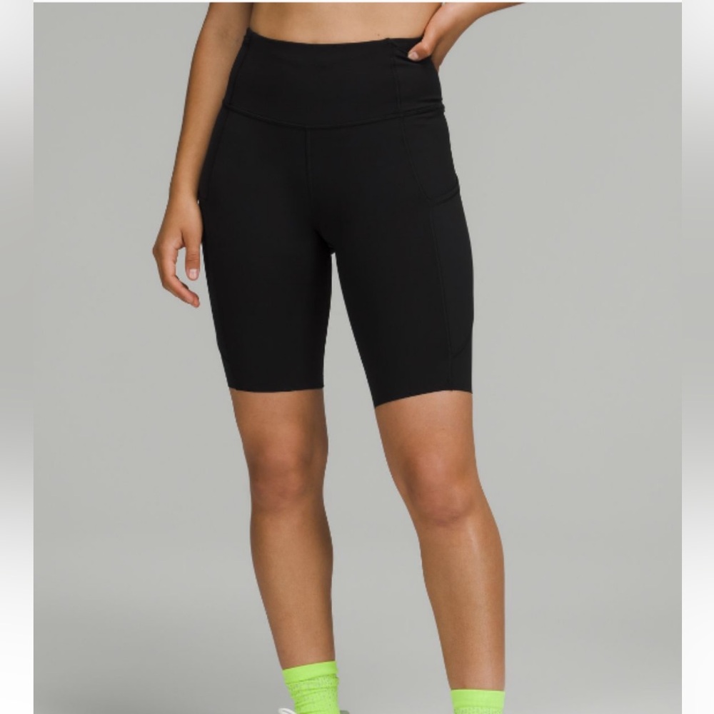 Fast and free 10 inches high rise shorts